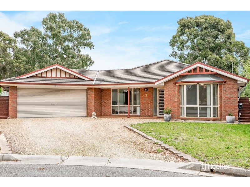 7 Wilksch Court, Williamstown SA 5351