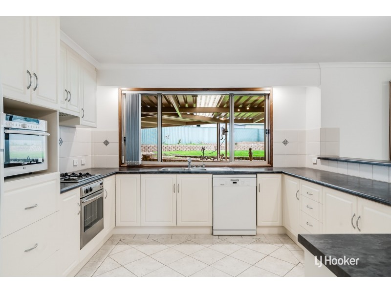 7 Wilksch Court, Williamstown SA 5351