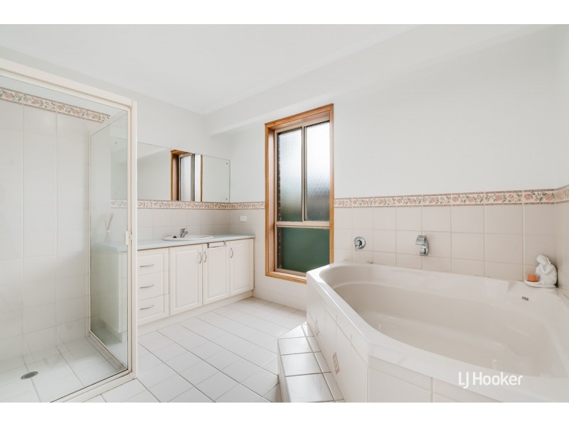 7 Wilksch Court, Williamstown SA 5351