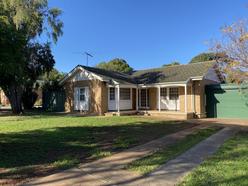 18 Mosterton Road, Elizabeth Park SA 5113