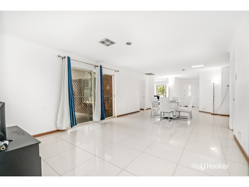 5 John Bull Court, Andrews Farm SA 5114