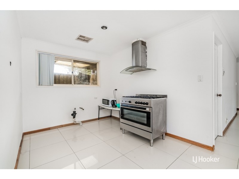 5 John Bull Court, Andrews Farm SA 5114