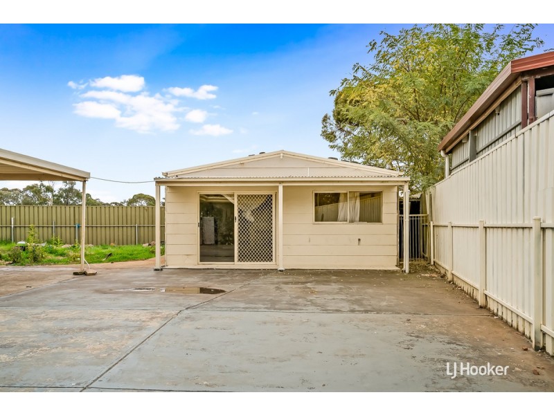 5 John Bull Court, Andrews Farm SA 5114