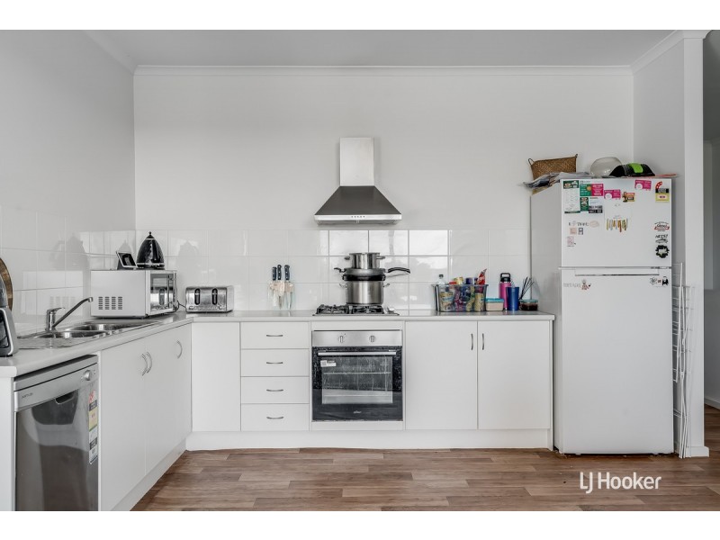 2/242 Newton Boulevard, Munno Para SA 5115