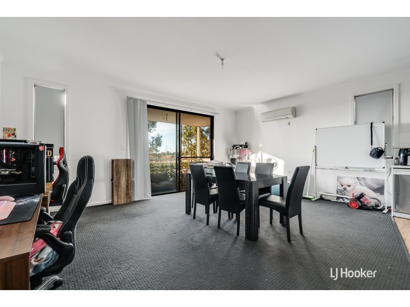 2/242 Newton Boulevard, Munno Para SA 5115