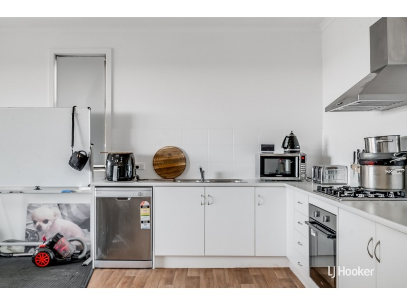 2/242 Newton Boulevard, Munno Para SA 5115