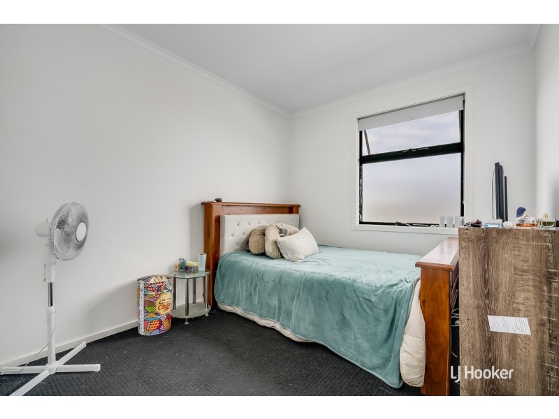2/242 Newton Boulevard, Munno Para SA 5115