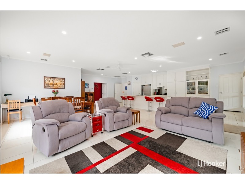 27 Rollings Way, Blakeview SA 5114
