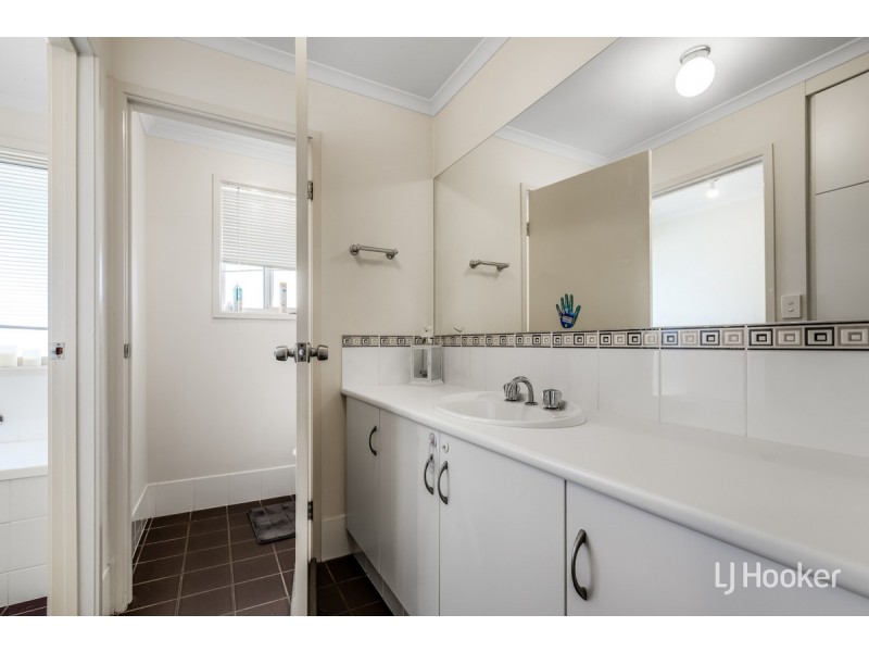 2 Admiralty Circuit, Smithfield SA 5114