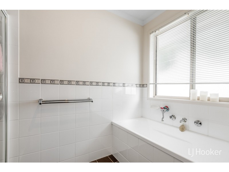 2 Admiralty Circuit, Smithfield SA 5114