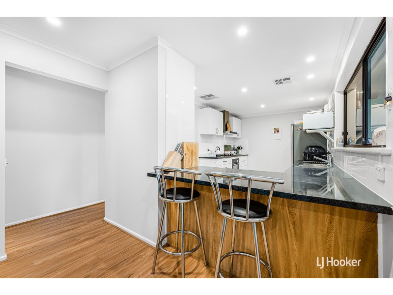 4 Alex Place, Hillbank SA 5112