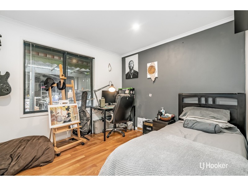 10 Mike Place, Salisbury Downs SA 5108