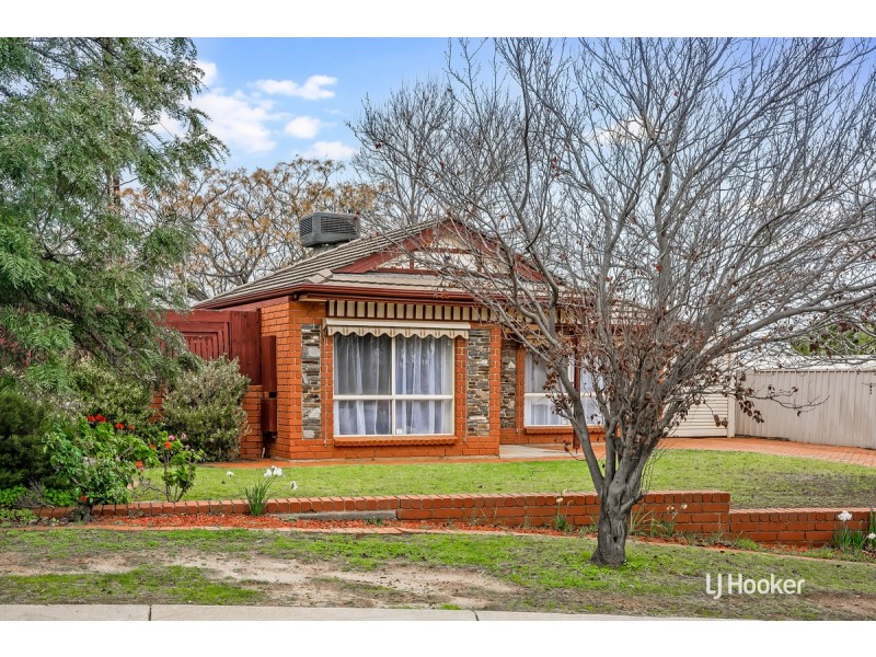 6 Charles Way, Hillbank SA 5112