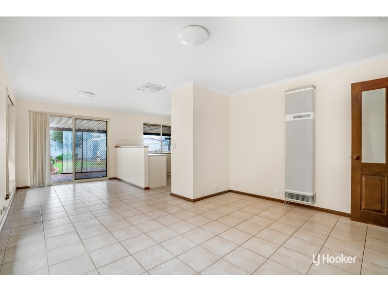 6 Charles Way, Hillbank SA 5112