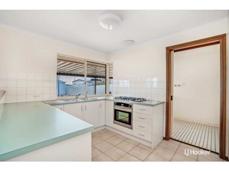 6 Charles Way, Hillbank SA 5112