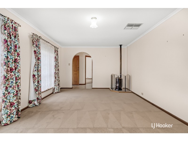 8 Grosvenor Place, Paralowie SA 5108