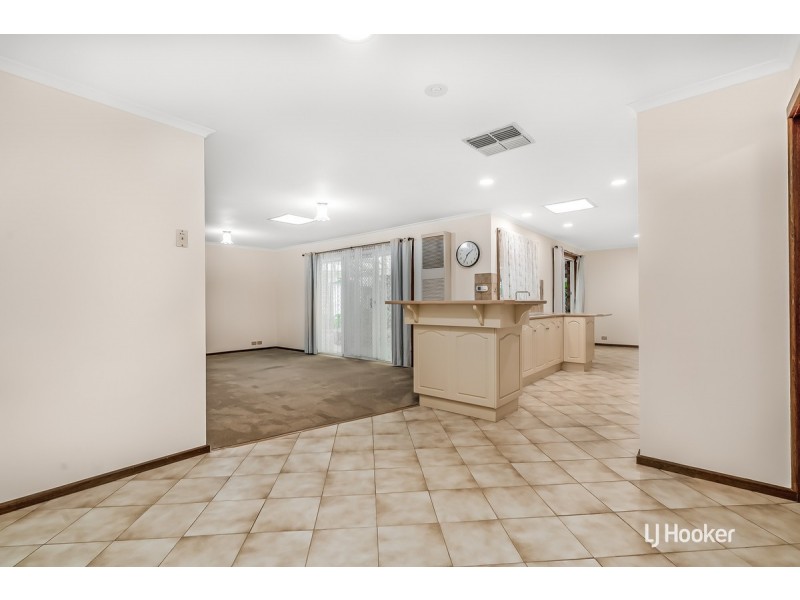 8 Grosvenor Place, Paralowie SA 5108