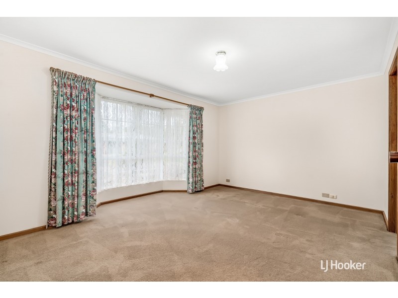 8 Grosvenor Place, Paralowie SA 5108