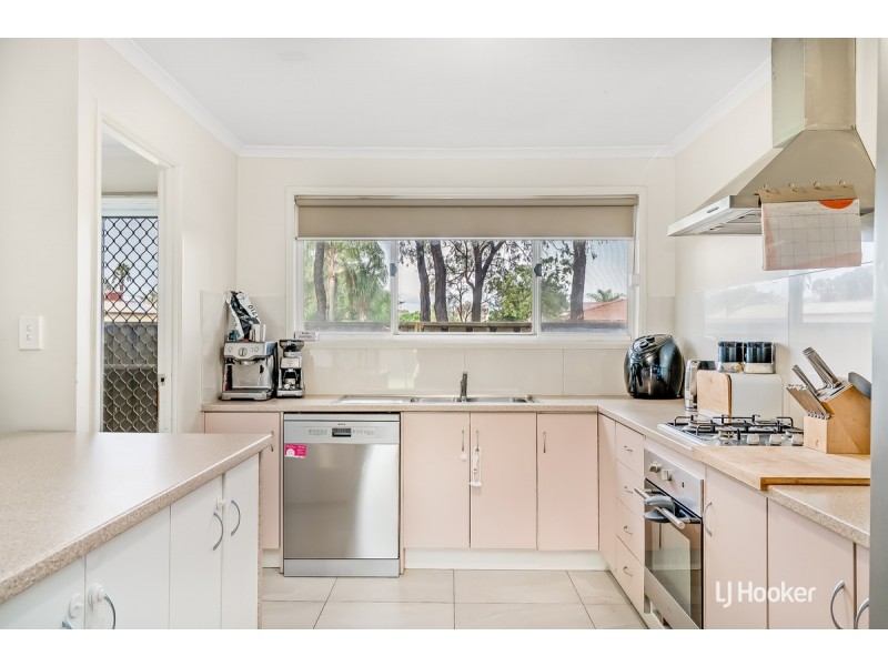 8 Harvest Court, Andrews Farm SA 5114