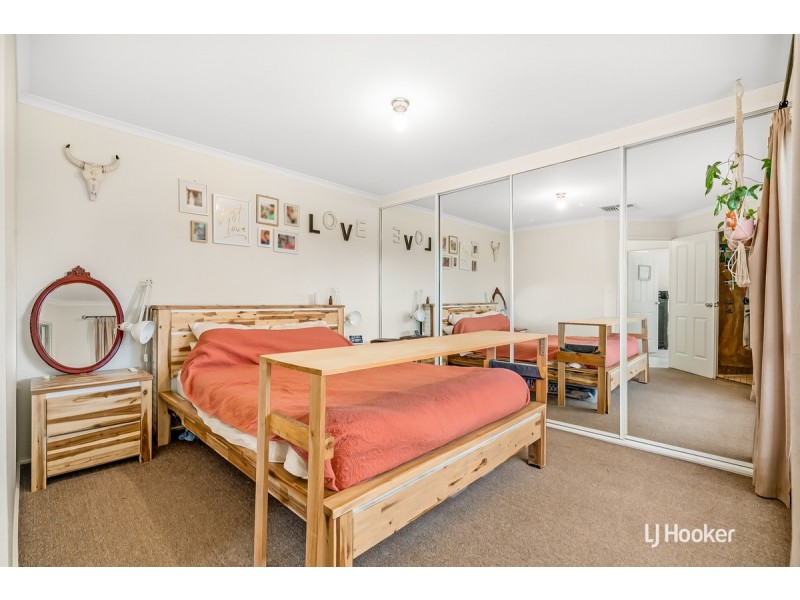 8 Harvest Court, Andrews Farm SA 5114