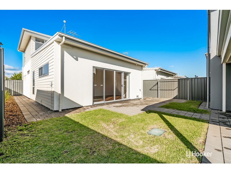 33 Esperance Drive, Andrews Farm SA 5114