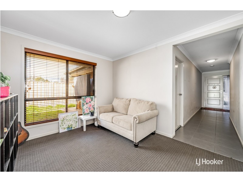 10 Barrat Street, Smithfield Plains SA 5114