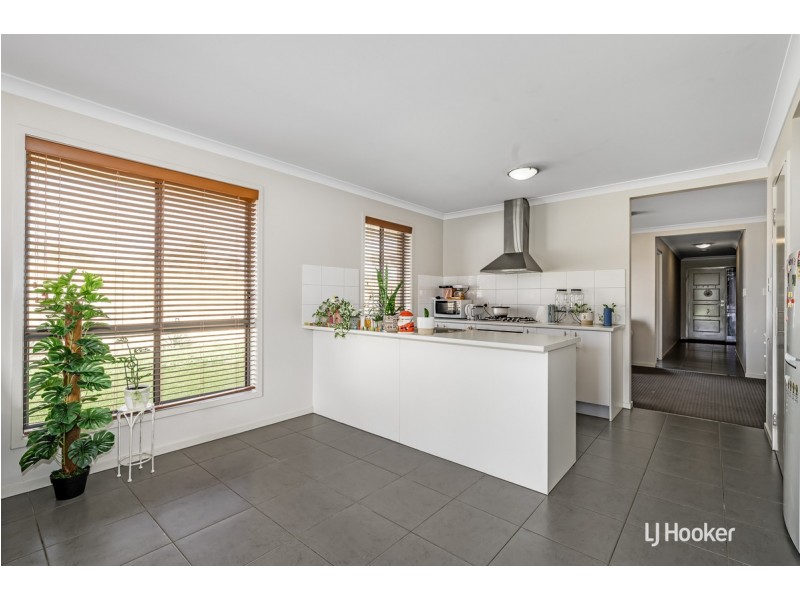 10 Barrat Street, Smithfield Plains SA 5114