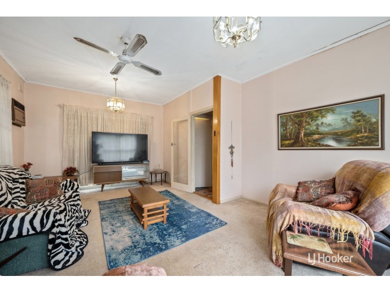 2 Hamblynn Road, Elizabeth Downs SA 5113
