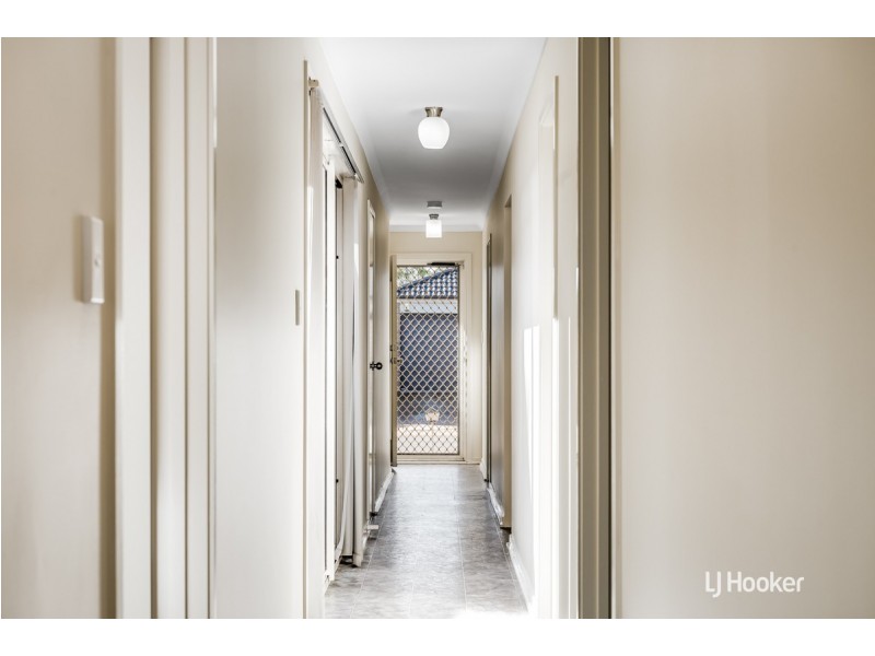 6 The Circuit, Smithfield SA 5114