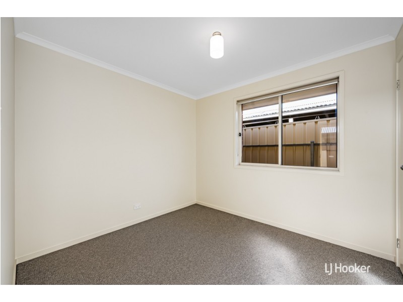 6 The Circuit, Smithfield SA 5114