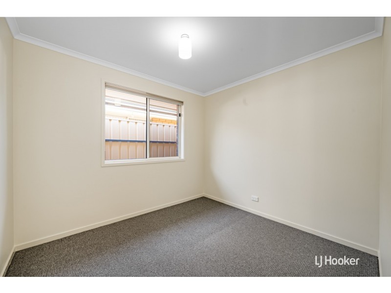 6 The Circuit, Smithfield SA 5114