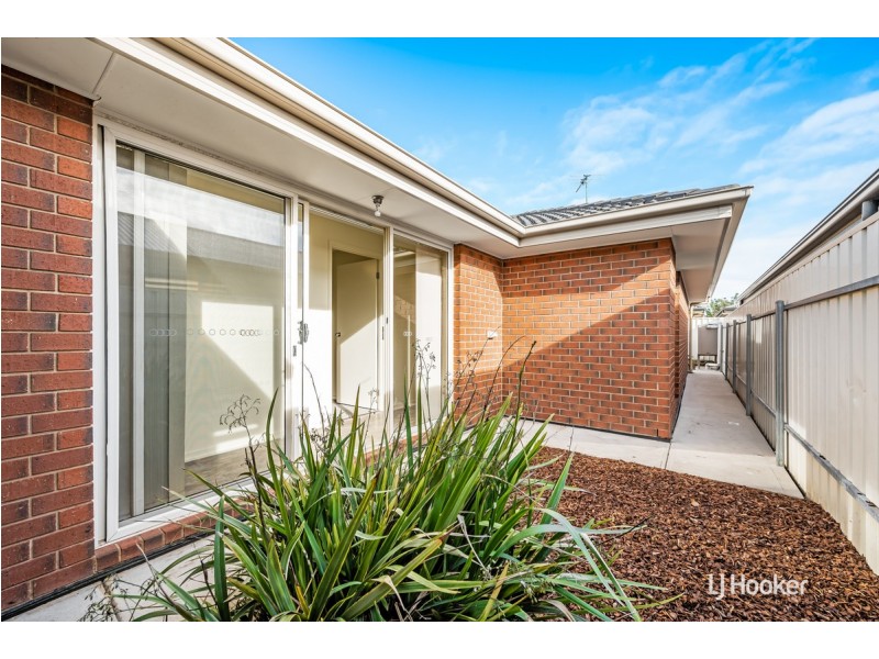 6 The Circuit, Smithfield SA 5114