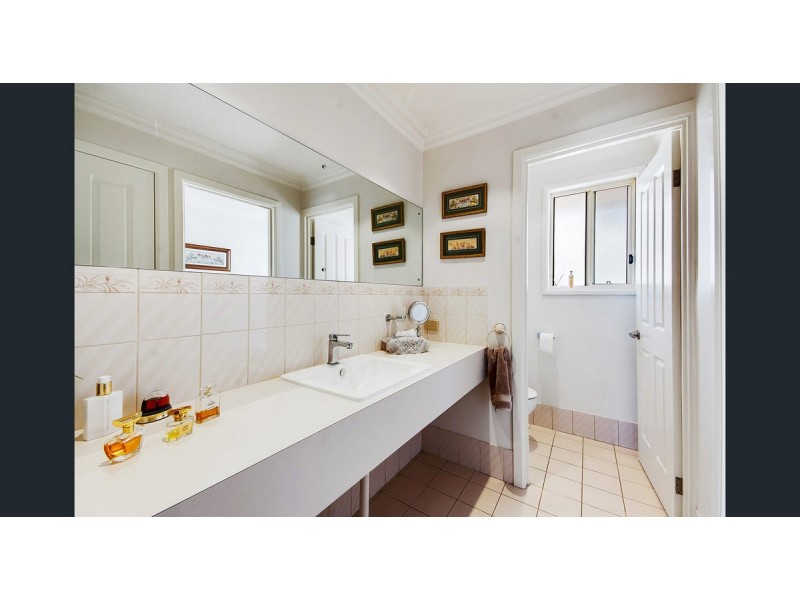 19 Jenolan Crescent, Hillbank SA 5112