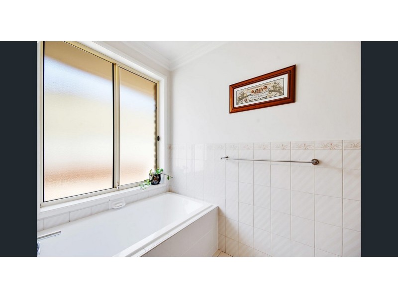 19 Jenolan Crescent, Hillbank SA 5112