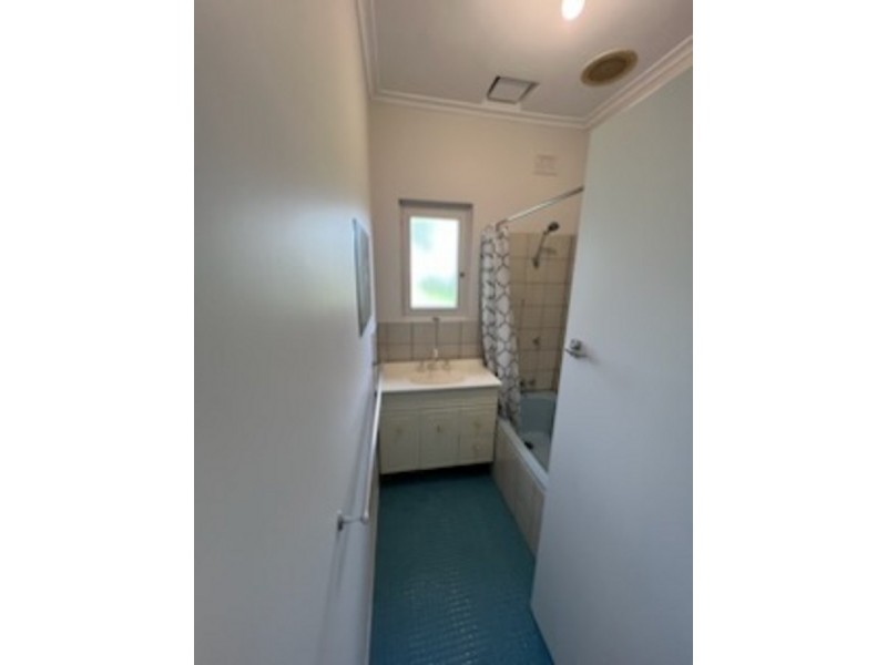 10 Crisp Road, Elizabeth Downs SA 5113