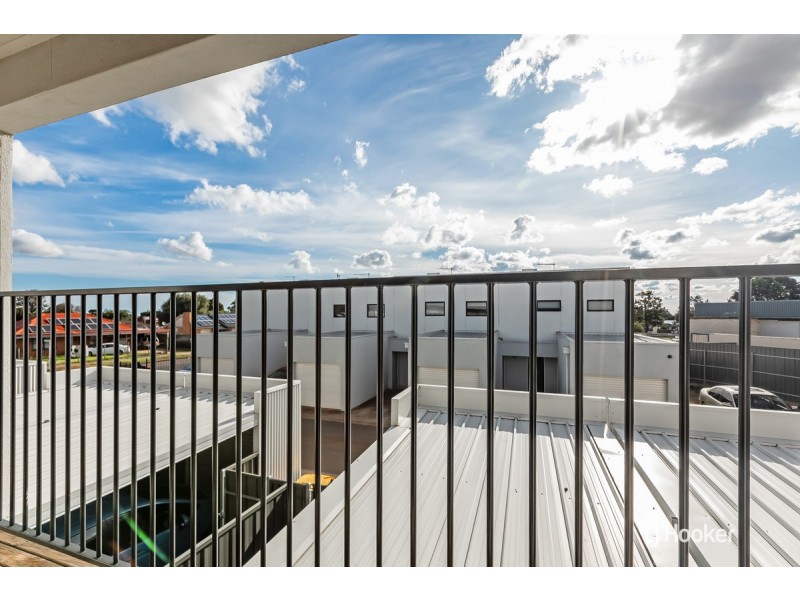 8/3 Campbell Road, Elizabeth Downs SA 5113