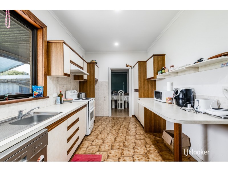 17 Lockerly Street, Elizabeth Vale SA 5112