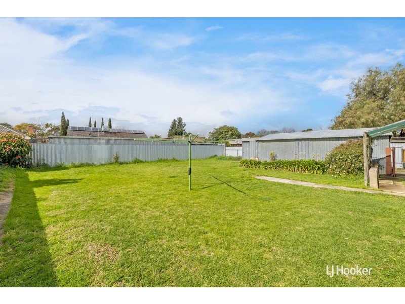 17 Lockerly Street, Elizabeth Vale SA 5112