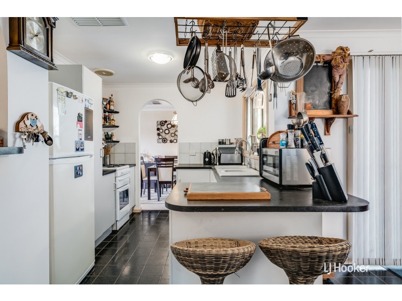 6 Edith Close, Hillbank SA 5112