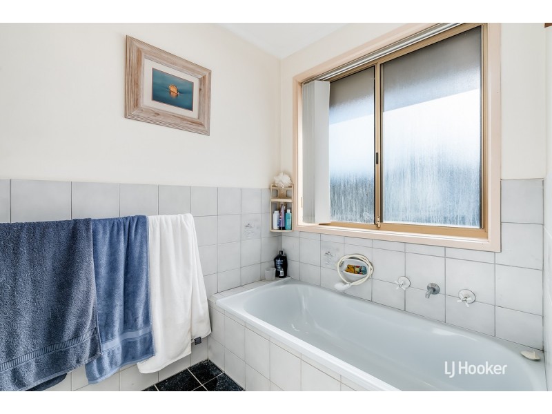 6 Edith Close, Hillbank SA 5112