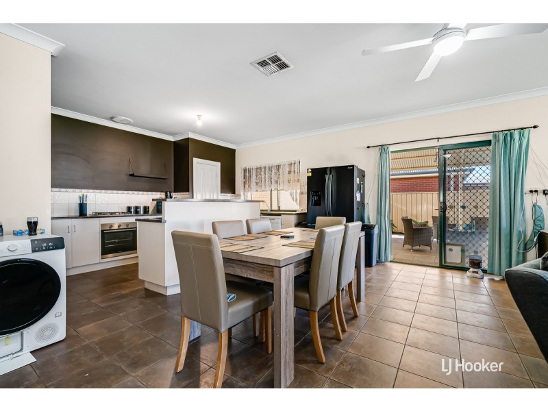 2 Ponderosa Road, Munno Para West SA 5115
