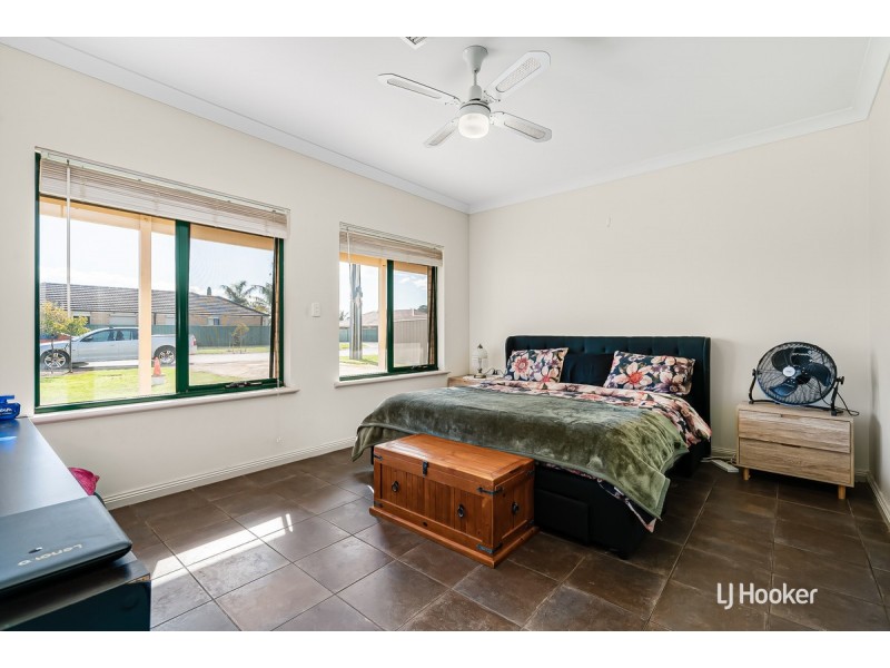 2 Ponderosa Road, Munno Para West SA 5115