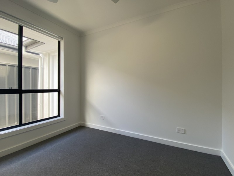 10 Donato Street, Munno Para Downs SA 5115