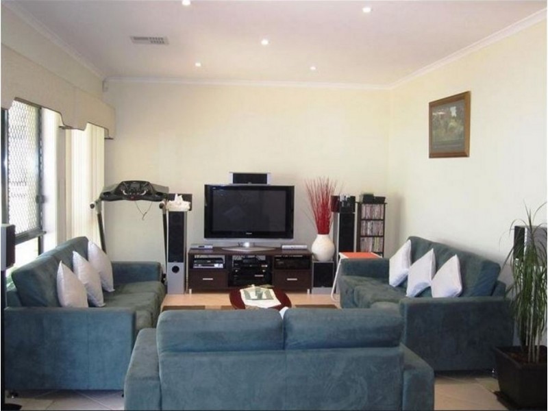 32 Ashwood Circuit, Mawson Lakes SA 5095