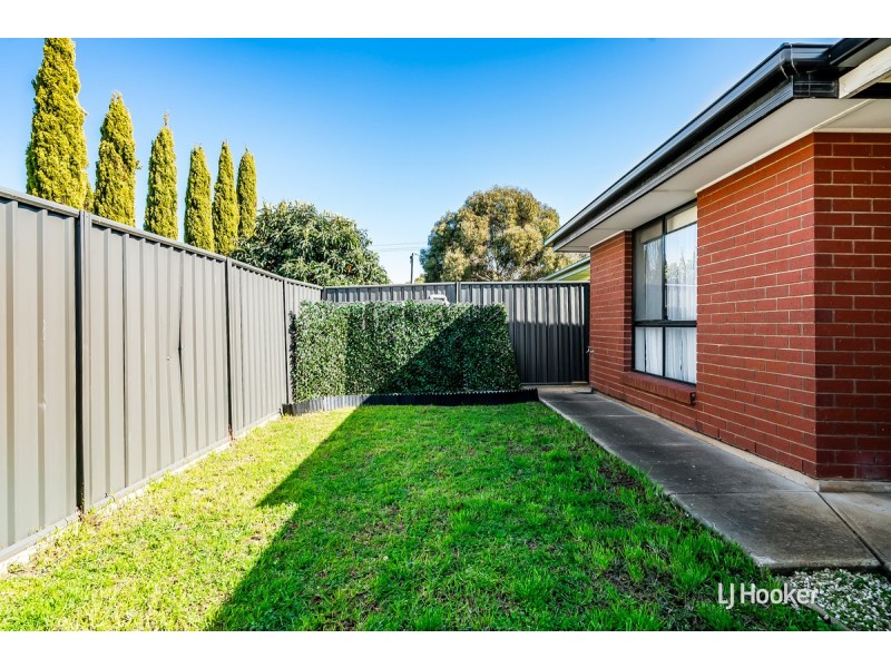 2 Mallee Court, Munno Para West SA 5115