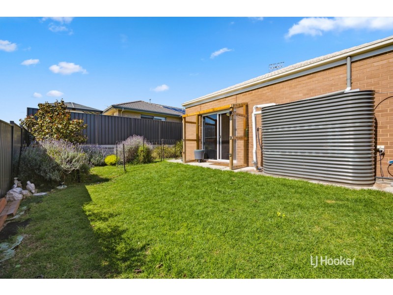 7 Lomandra Crescent, Hillbank SA 5112