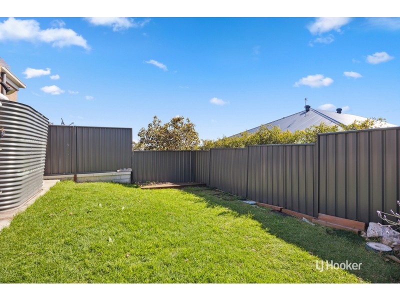7 Lomandra Crescent, Hillbank SA 5112