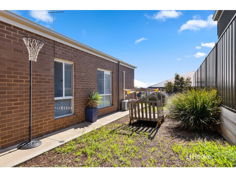 7 Lomandra Crescent, Hillbank SA 5112