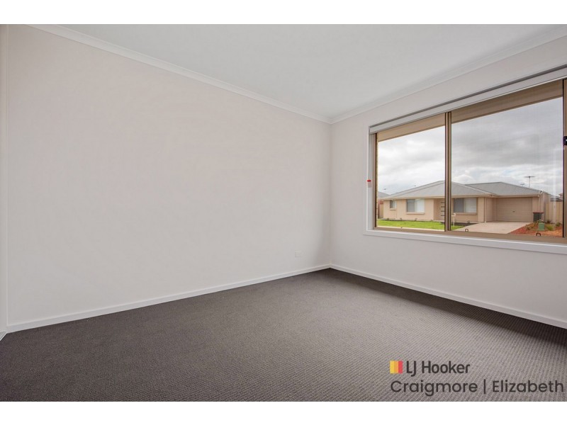 16 Clare Mews, Munno Para West SA 5115