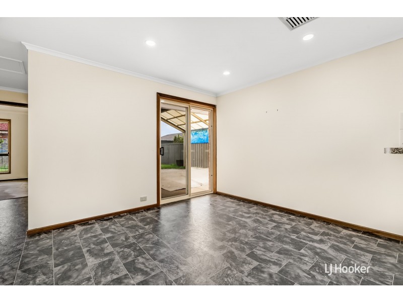 10 Cinnamon Grove, Blakeview SA 5114